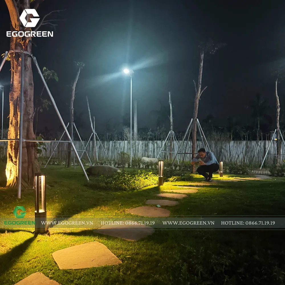 Tối muộn anh Luân vẫn đang ở công trình.